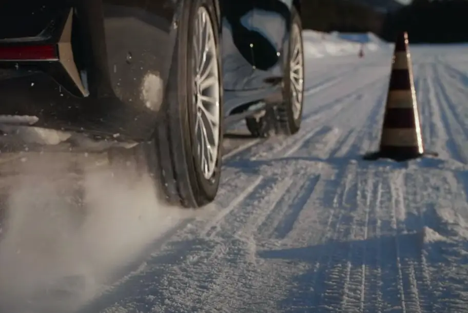 Contact 7 snow