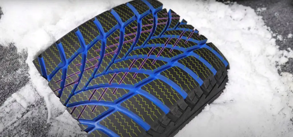 Goodyear WinterCommand Ultra tread