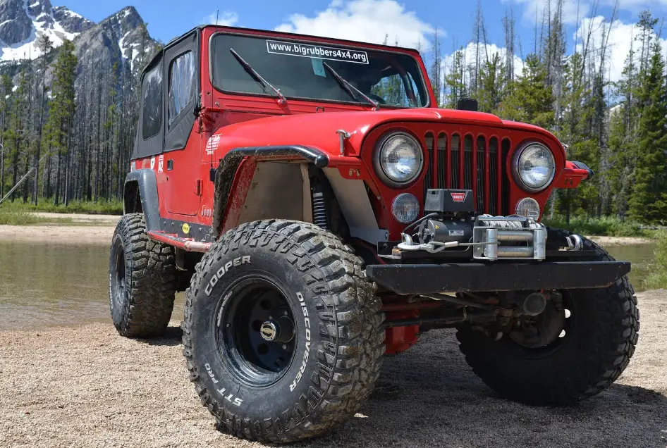 About Cooper Discoverer STT Pro Tire