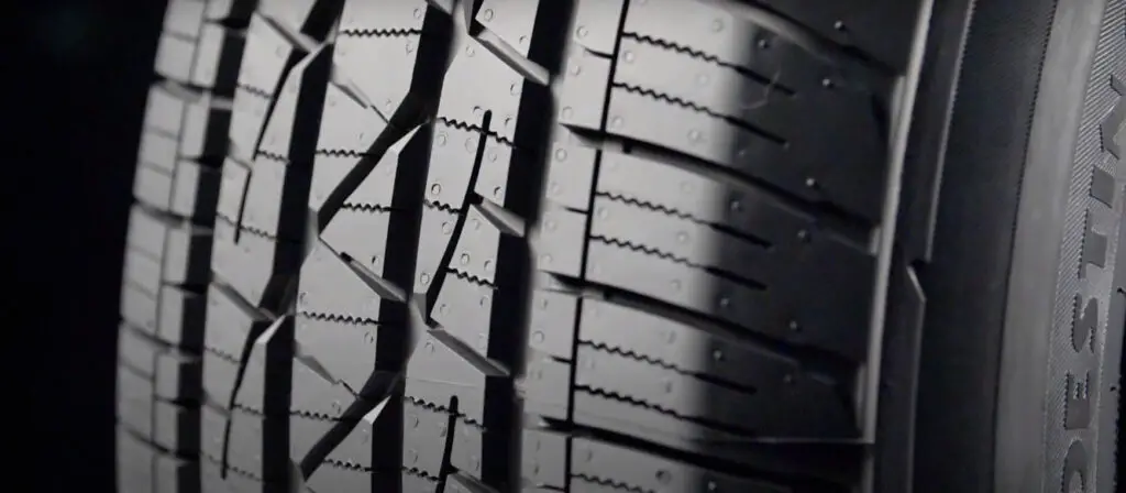 Firestone Destination LE3 Tread