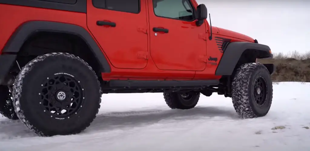 A/T-4 snow