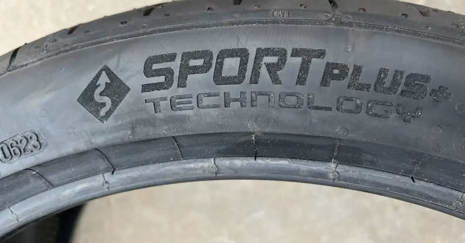 Continental ExtremeContact Sport 02 tech