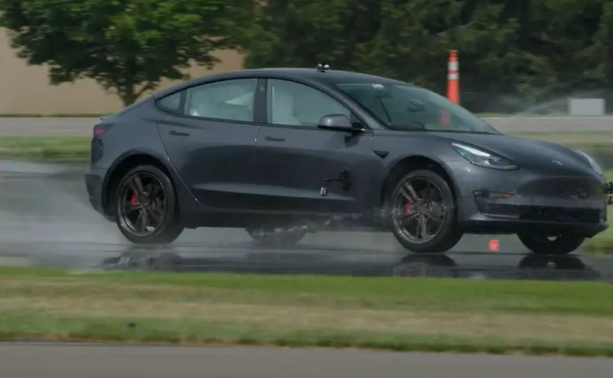 Goodyear ElectricDrive wet