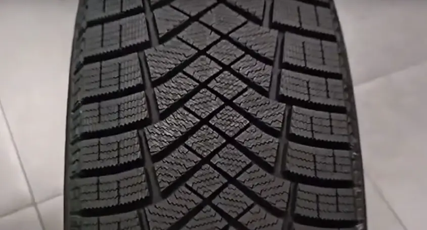 Pirelli Ice Zero FR Tire 