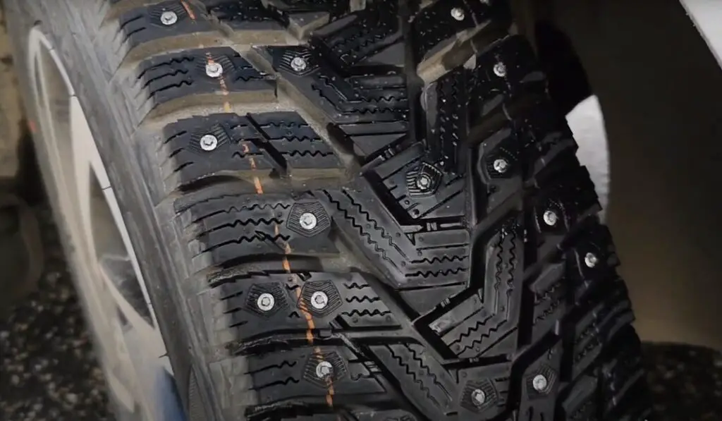 RS2 tread
